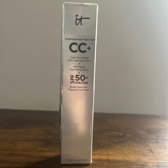 it Bye Bye Other - Bye Bye Foundation Full Coverage Moisturizer™ with SPF 50+